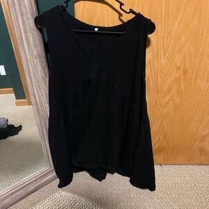 Sleeveless black dress